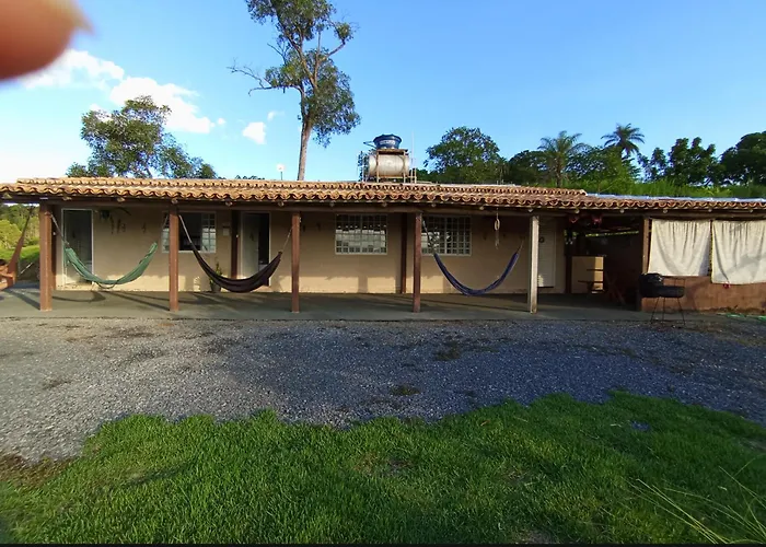 capitólio Pousada flores de ipê